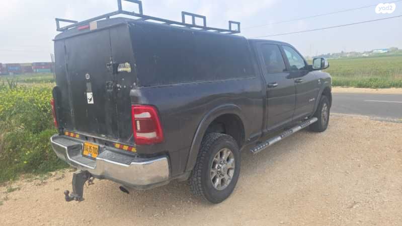 מודעת רכב דודג'