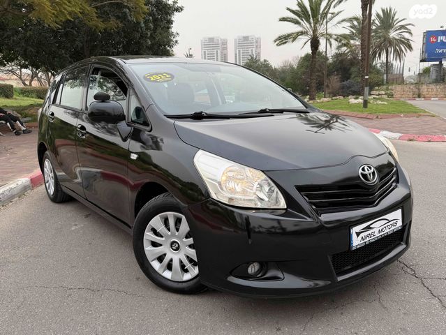 מודעת רכב טויוטה ורסו