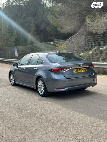 מודעת רכב טויוטה קורולה 1