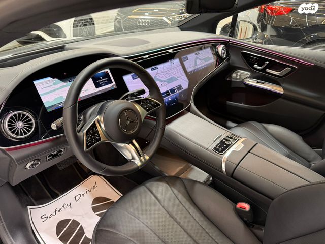 מודעת רכב מרצדס-בנץ EQE