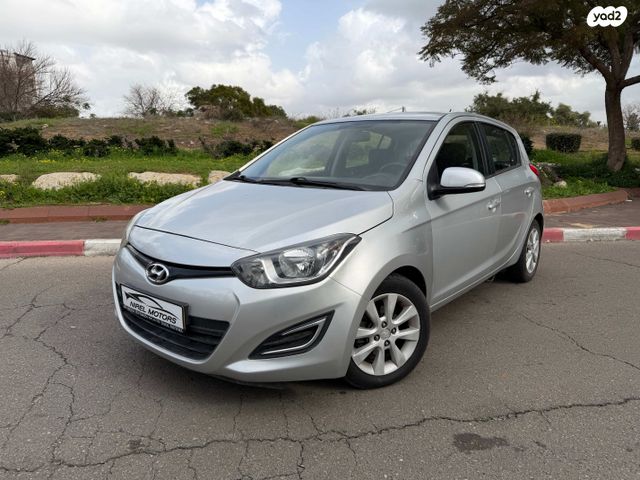 מודעת רכב יונדאי i20