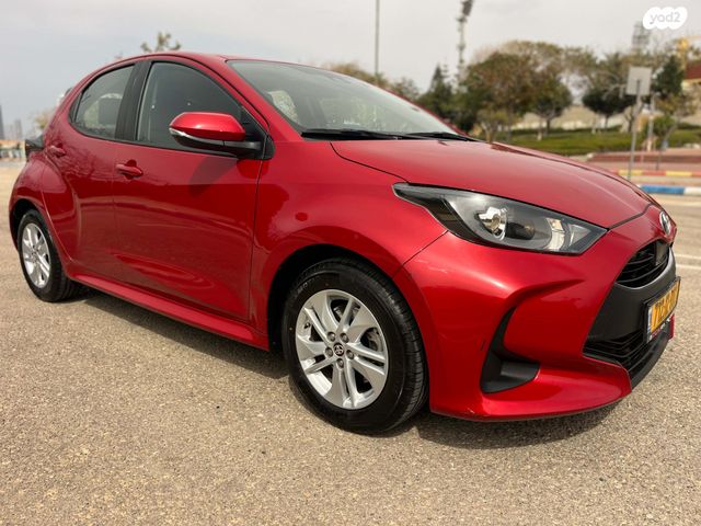 מודעת רכב טויוטה יאריס 1