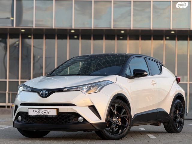 מודעת רכב טויוטה C-HR