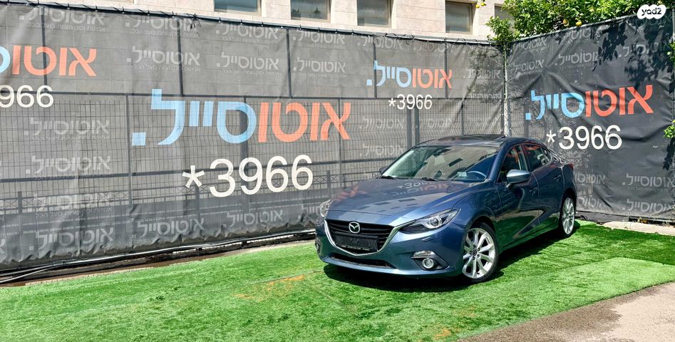 מודעת רכב מאזדה 3