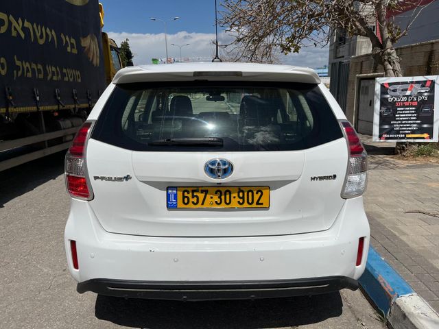 מודעת רכב טויוטה פריוס פלוס 1