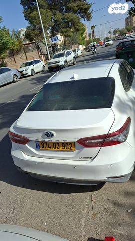 מודעת רכב טויוטה קאמרי 1