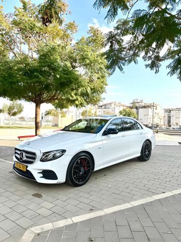 מודעת רכב מרצדס-בנץ E-class