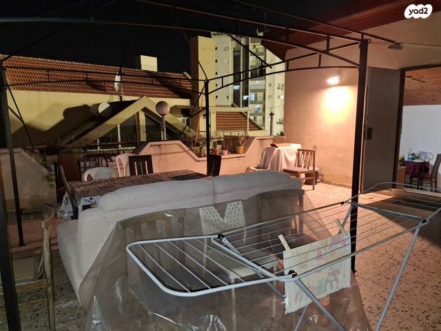 אבא הלל סילבר 17