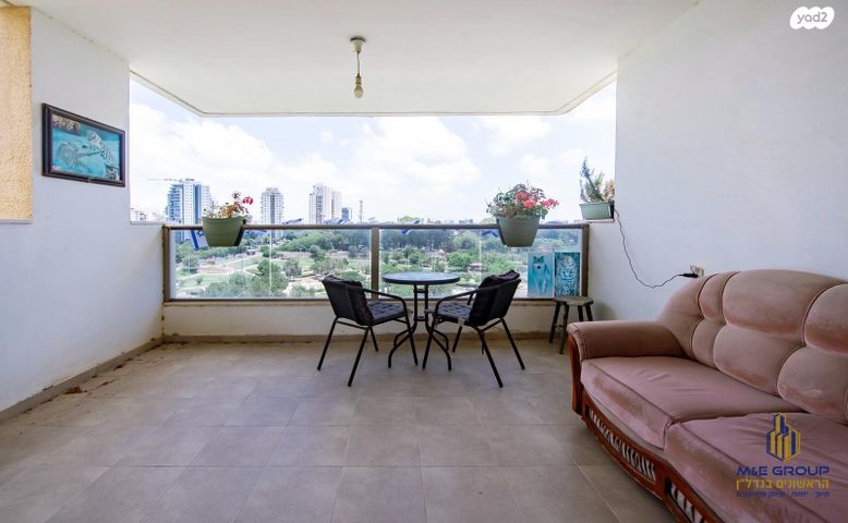 מודעת נכס, הנרקיס, קרית ראשון, ראשון לציון