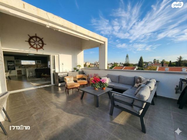 מודעת נכס, הרצליה