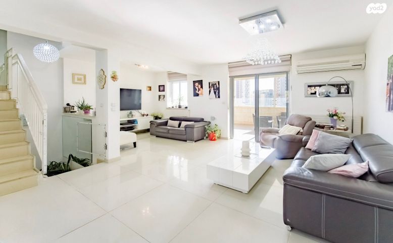 פרץ ברנשטיין 