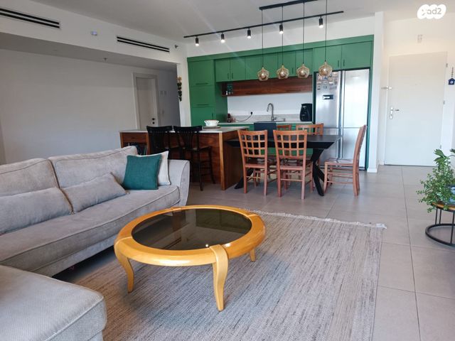 רמז, מערב ותיק