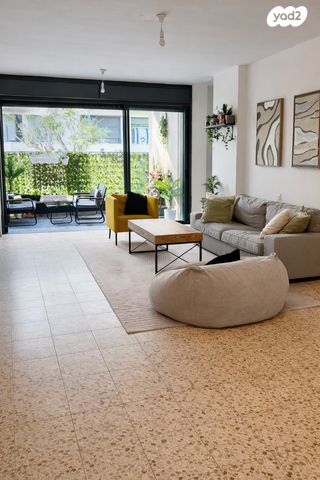 שמואל שרירא 