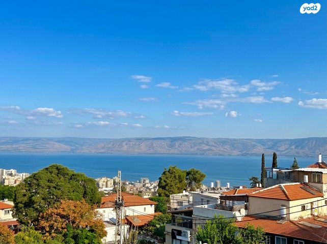 דופלקס, שיכון ב, טבריה