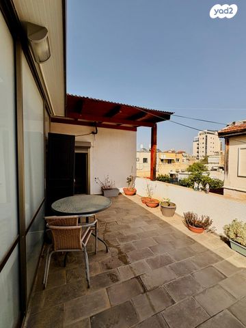 מודעת נכס, הפלוגות, קרית חיים מזרחית, חיפה