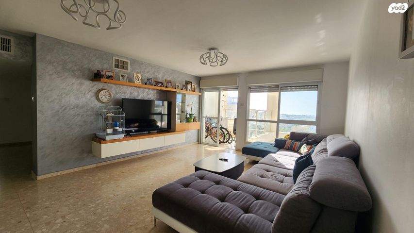 מודעת נכס, מנחם אוסישקין, רובע ט"ו, אשדוד