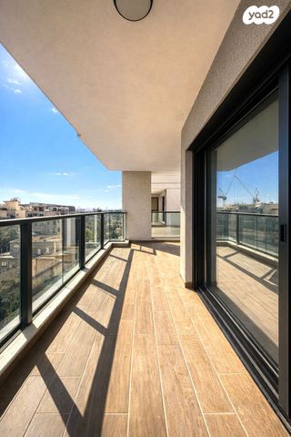 נווה יהושע, ערמונים