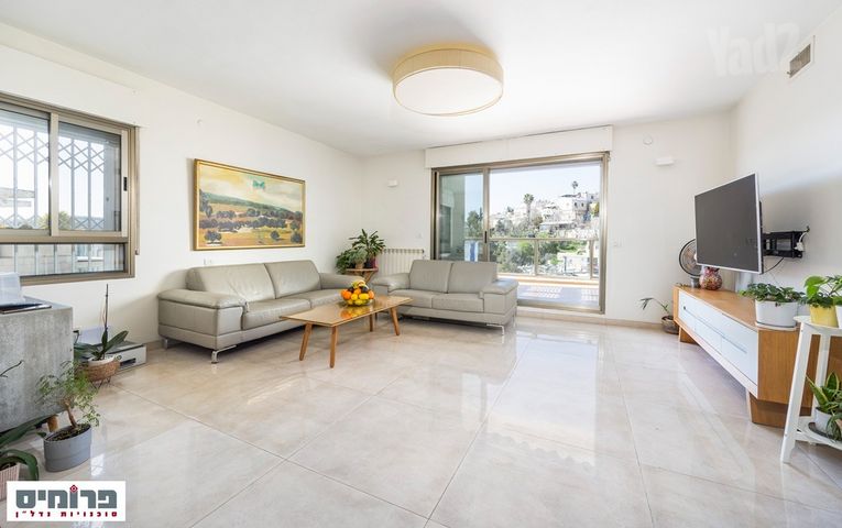 דירת גן למכירה בירושלים (תיווך) — 2