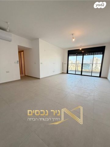 הרב מרדכי אליהו 