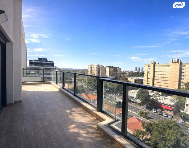 נווה יהושע, ערמונים