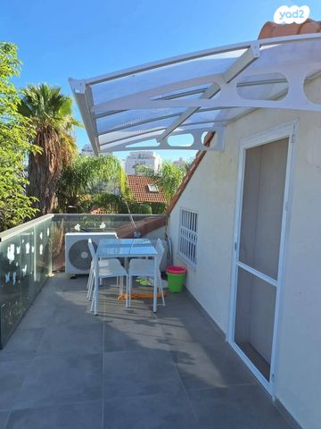 המשוררת רחל 