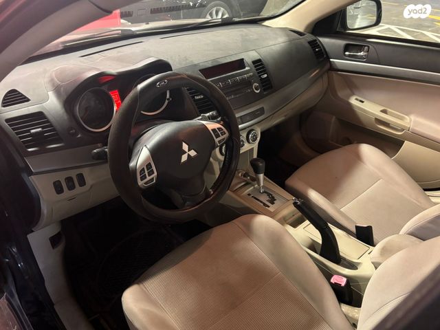 מודעת רכב מיצובישי לנסר