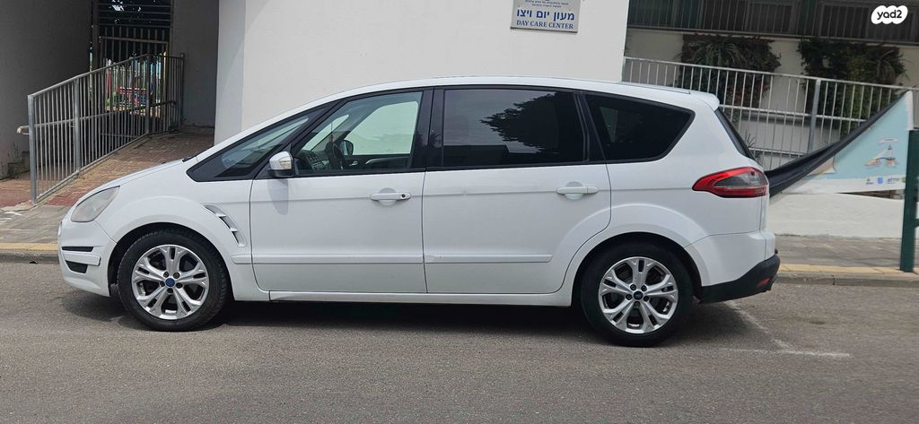 מודעת רכב פורד S-מקס