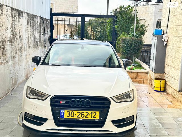 מודעת רכב אאודי A3