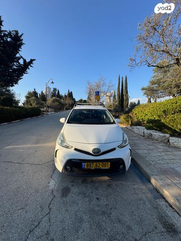מודעת רכב טויוטה פריוס פלוס