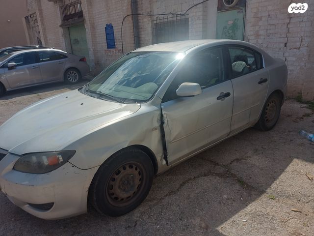 מודעת רכב מאזדה 3