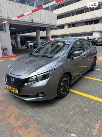 מודעת רכב ניסאן 370Z