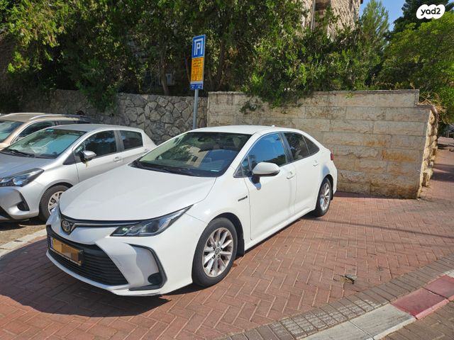 מודעת רכב טויוטה קורולה