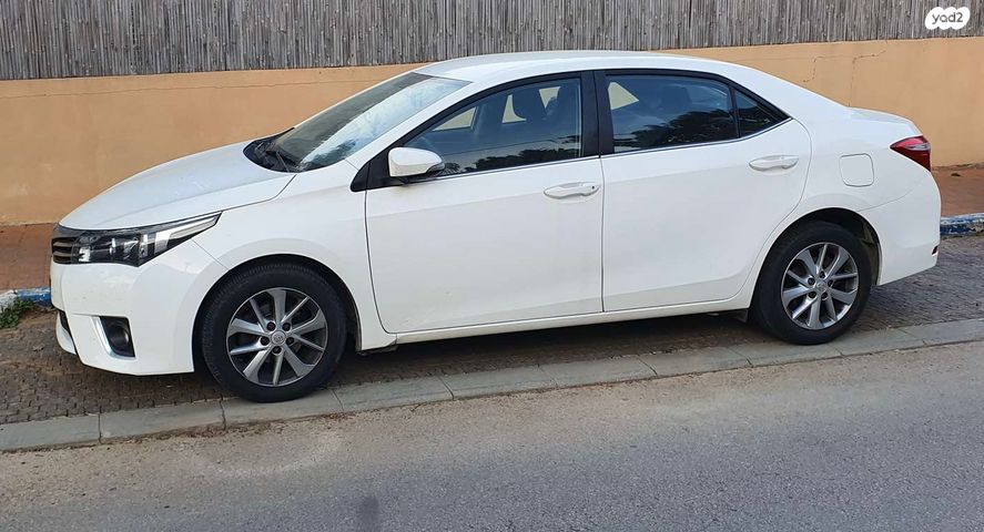 מודעת רכב טויוטה קורולה