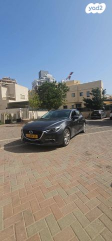 מודעת רכב מאזדה 3
