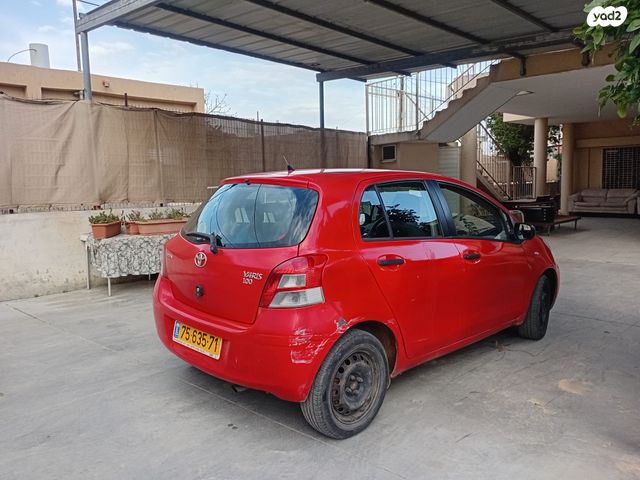 מודעת רכב טויוטה יאריס