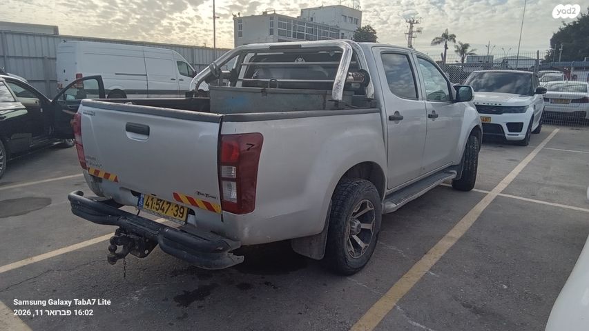 מודעת רכב איסוזו די-מקס 2