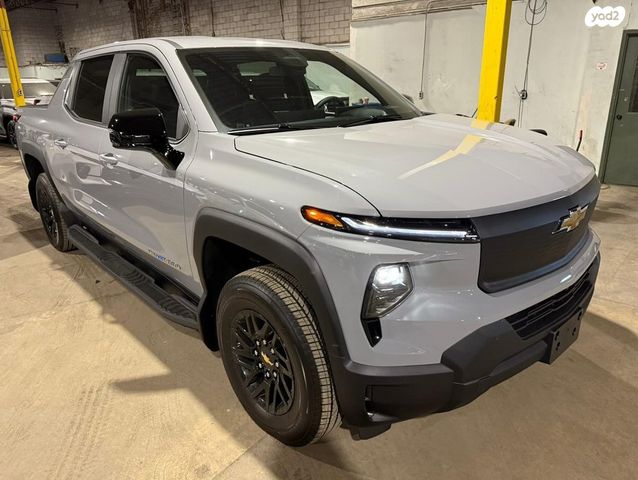 מודעת רכב שברולט סילברדו EV