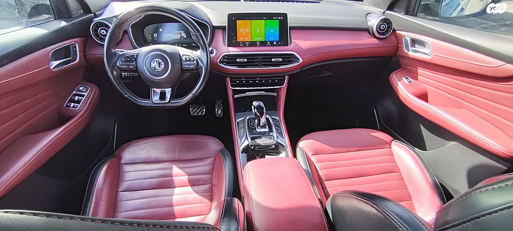 מודעת רכב אם ג'י EHS PHEV