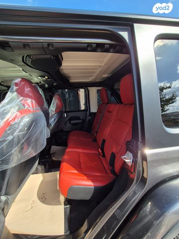 מודעת רכב ג'יפ רנגלר 2