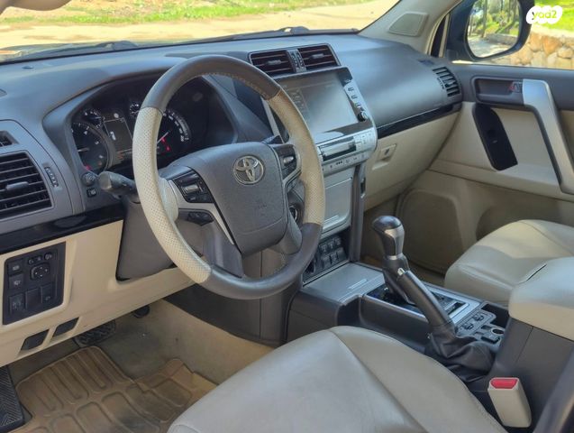 מודעת רכב טויוטה לנד קרוזר