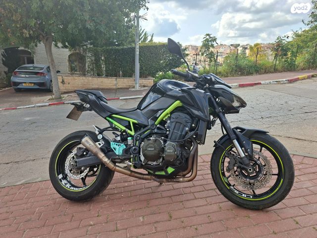 מודעת רכב קאוואסאקי Z900