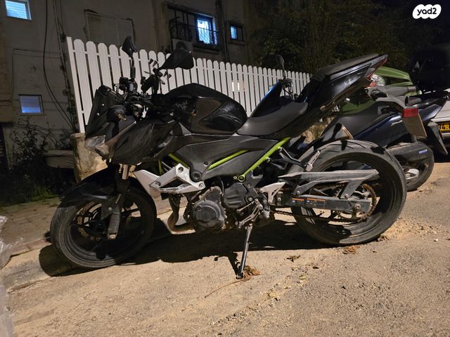 מודעת רכב קאוואסאקי Z400