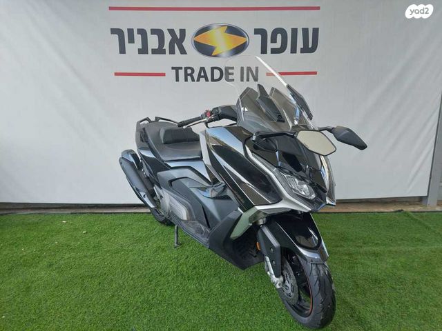 מודעת רכב קימקו AK 550