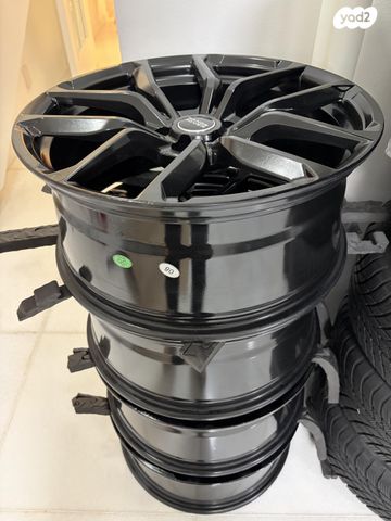 feedItemObj.data.row_1