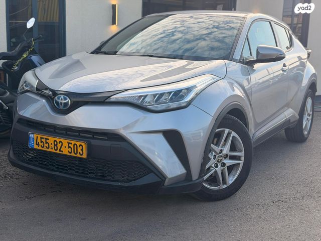 מודעת רכב טויוטה C-HR