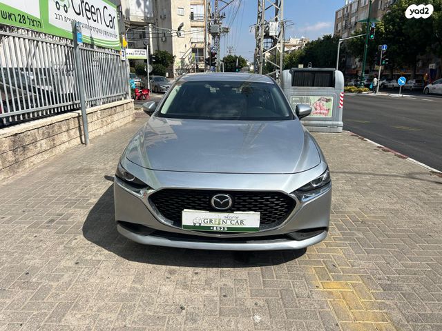 מודעת רכב מאזדה 3