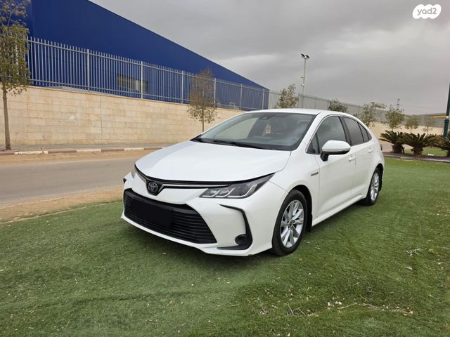 מודעת רכב טויוטה קורולה