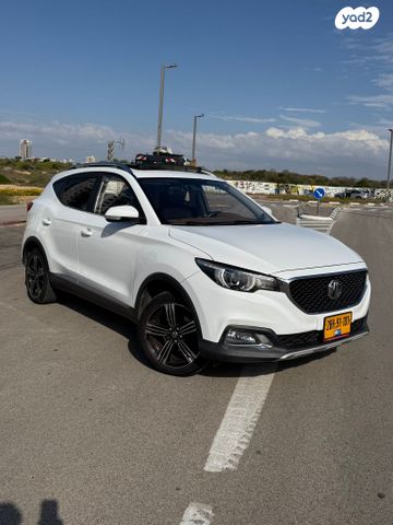 מודעת רכב אם ג'י ZS