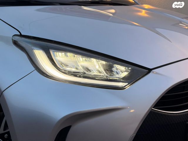 מודעת רכב טויוטה יאריס 1