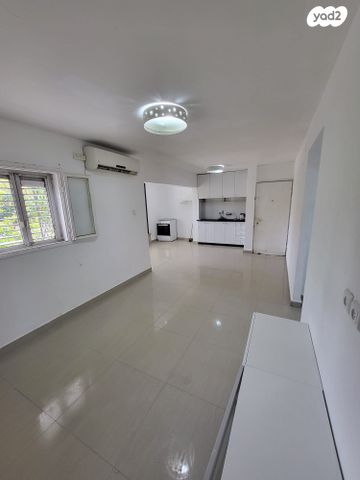 הרב אברהם הלל 5